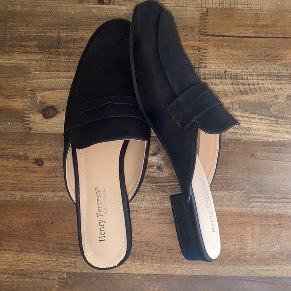 Womens Flats- Size 8 - Picture 2 of 3
